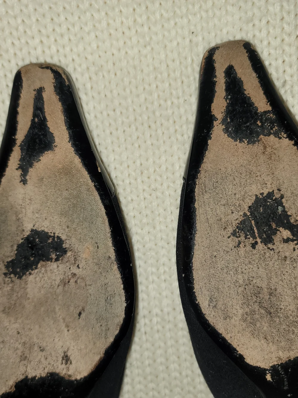 CHANEL Black Pointed-Toe Mules